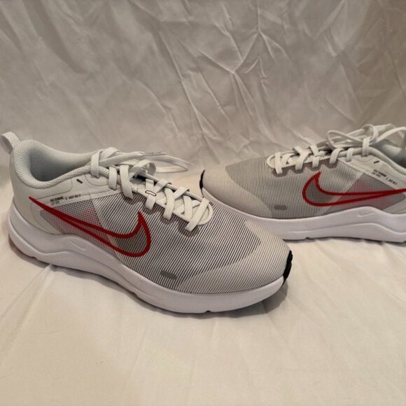 Nike Downshifter 12 Mens Running Trainers, Size 8 main image 5